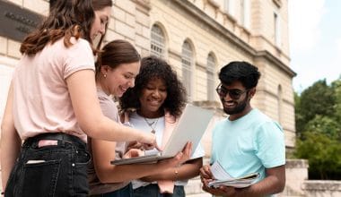 Ireland scholarships for international students