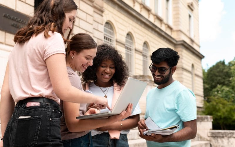 Ireland scholarships for international students